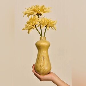 NEW | CULT GAIA DEE DEE CLUTCH in CORNSILK MULTI | VASE OF DAHLIAS 🌼